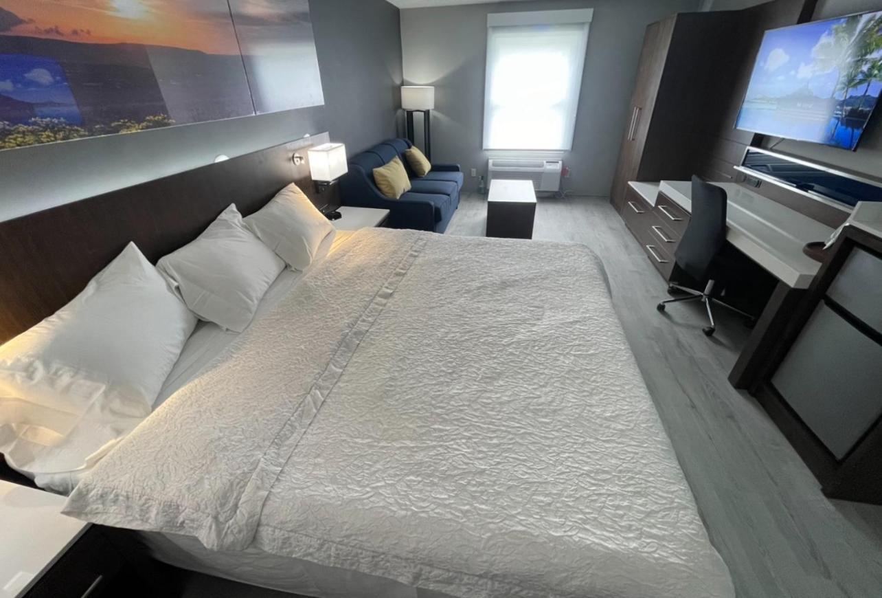 Luxor Inn & Suites, A Travelodge By Wyndham Elkins Extérieur photo